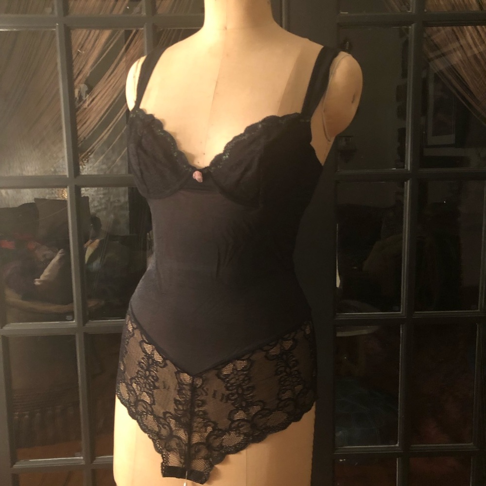 90s BLACK LACE MESH BODYSUIT W BUILT IN BRA
